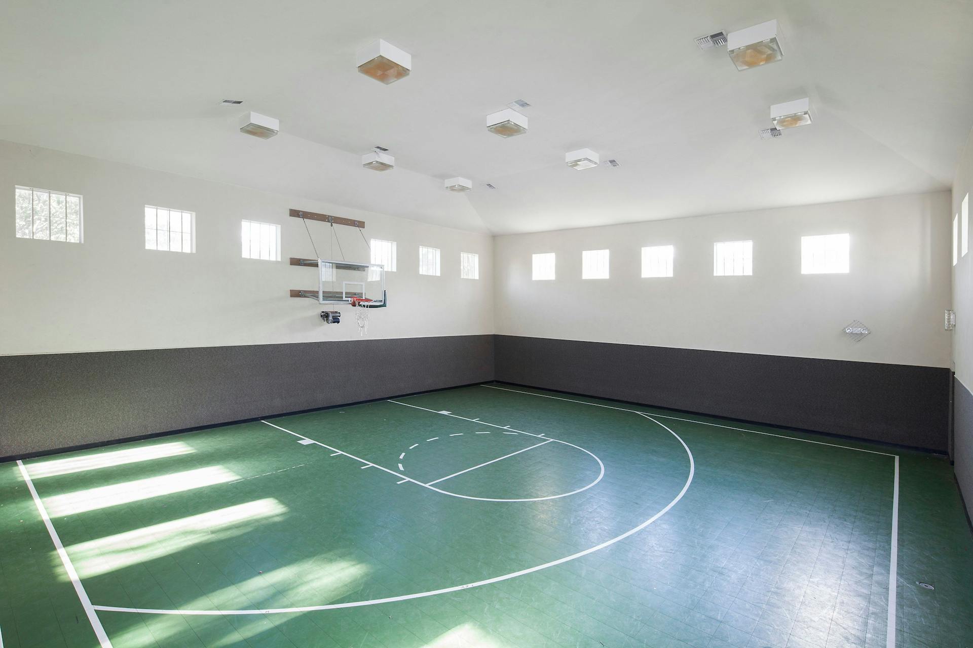 Reserve II at Las Brisas Interior Basketball Court